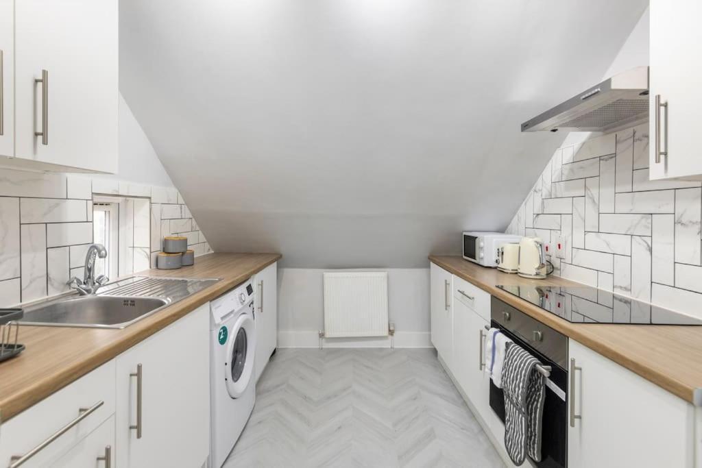Crystal Palace Stylish Gem Slp 4 Next To Transport London Luaran gambar