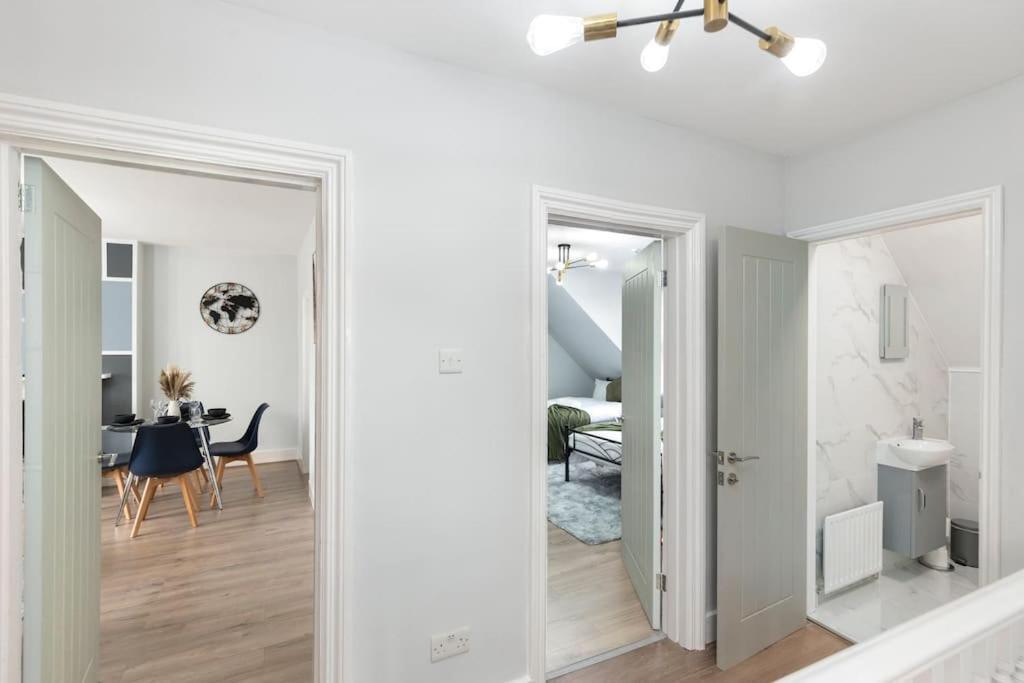 Crystal Palace Stylish Gem Slp 4 Next To Transport London Luaran gambar